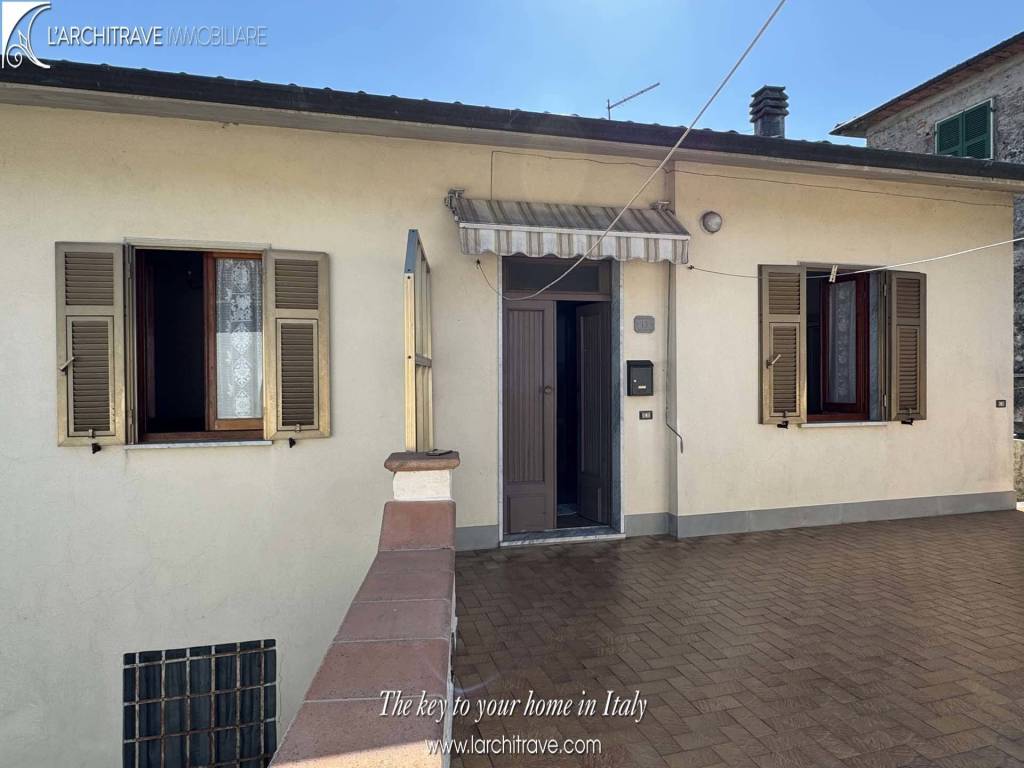 casa indipendente in vendita ad Aulla