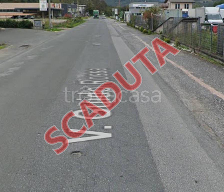 locale commerciale in vendita ad Aulla