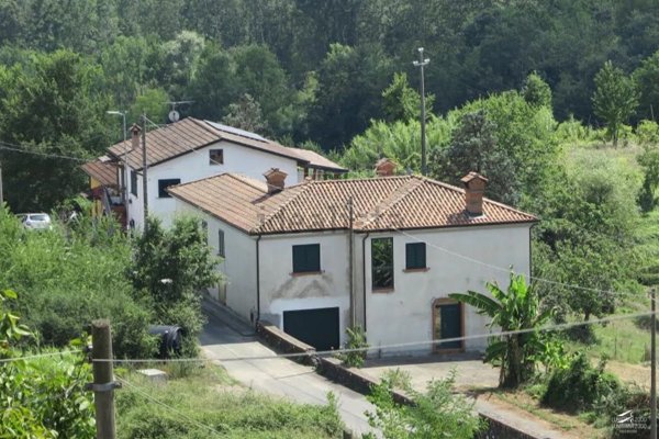 casa indipendente in vendita ad Aulla