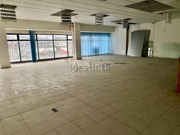 negozio in vendita ad Aulla