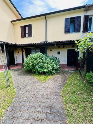 casa semindipendente in vendita ad Aulla