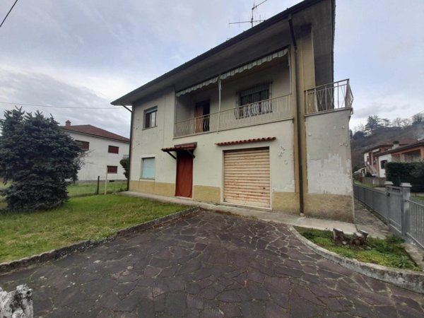 casa indipendente in vendita ad Aulla