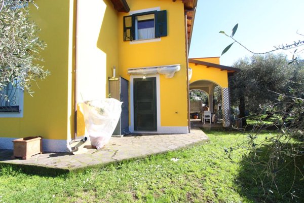 casa indipendente in vendita ad Aulla