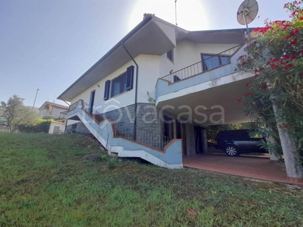 casa indipendente in vendita ad Aulla