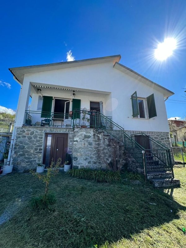 casa indipendente in vendita ad Aulla