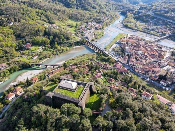 casa indipendente in vendita ad Aulla