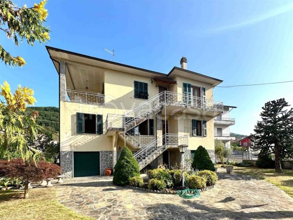 casa indipendente in vendita ad Aulla