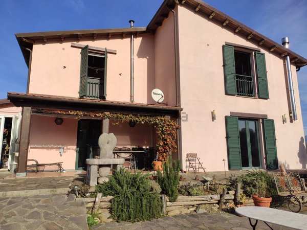 casa indipendente in vendita ad Aulla