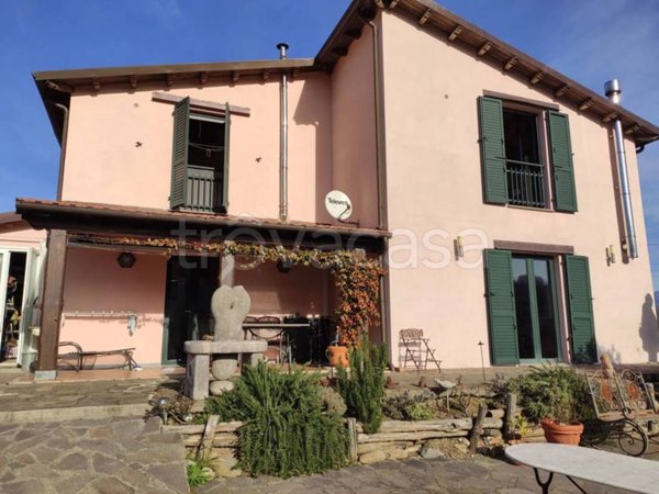 casa indipendente in vendita ad Aulla