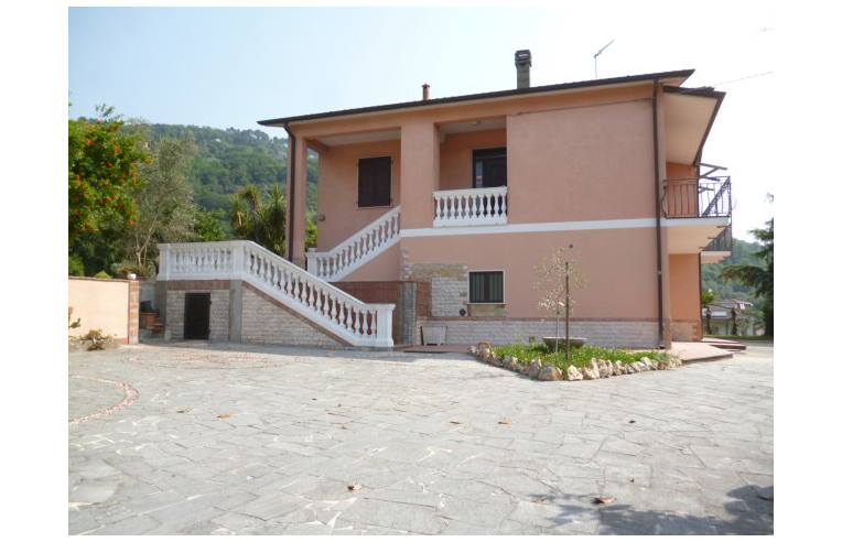 casa indipendente in vendita ad Aulla