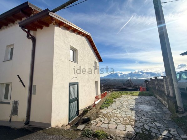 casa indipendente in vendita ad Aulla