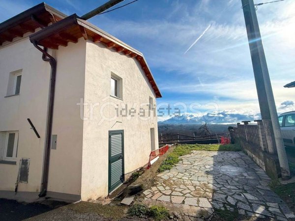 casa indipendente in vendita ad Aulla