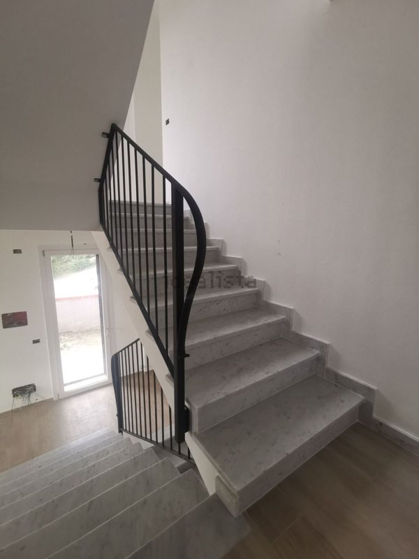 casa indipendente in vendita ad Aulla