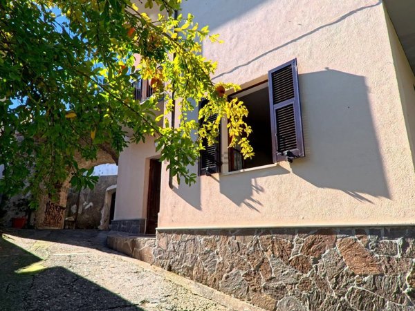 casa indipendente in vendita ad Aulla