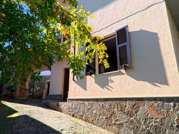 casa indipendente in vendita ad Aulla