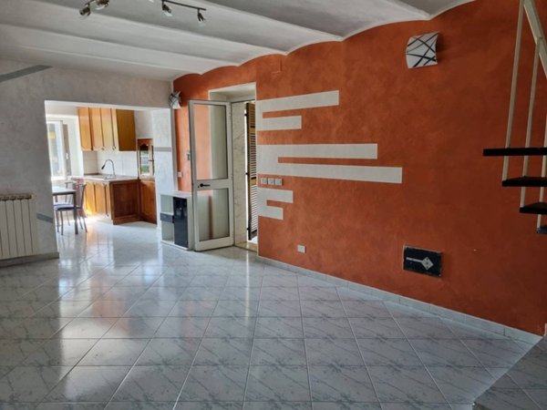 casa indipendente in vendita ad Aulla