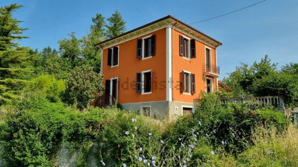 casa indipendente in vendita ad Aulla