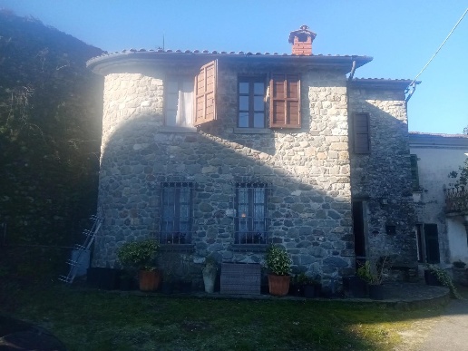 casa indipendente in vendita ad Aulla