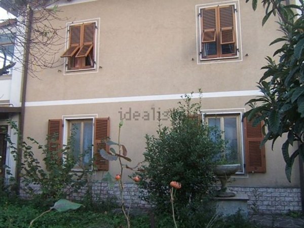 casa semindipendente in vendita ad Aulla