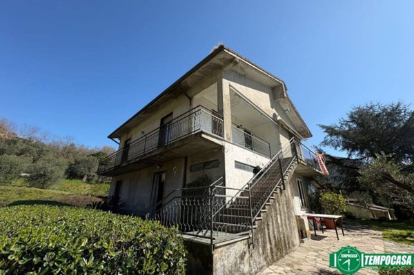 casa indipendente in vendita ad Aulla