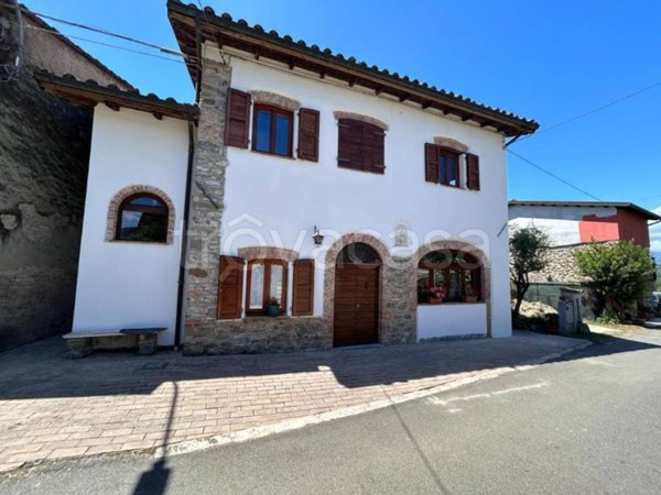 casa indipendente in vendita ad Aulla