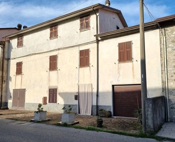 casa indipendente in vendita ad Aulla