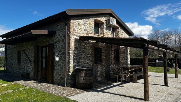 casa indipendente in vendita ad Aulla