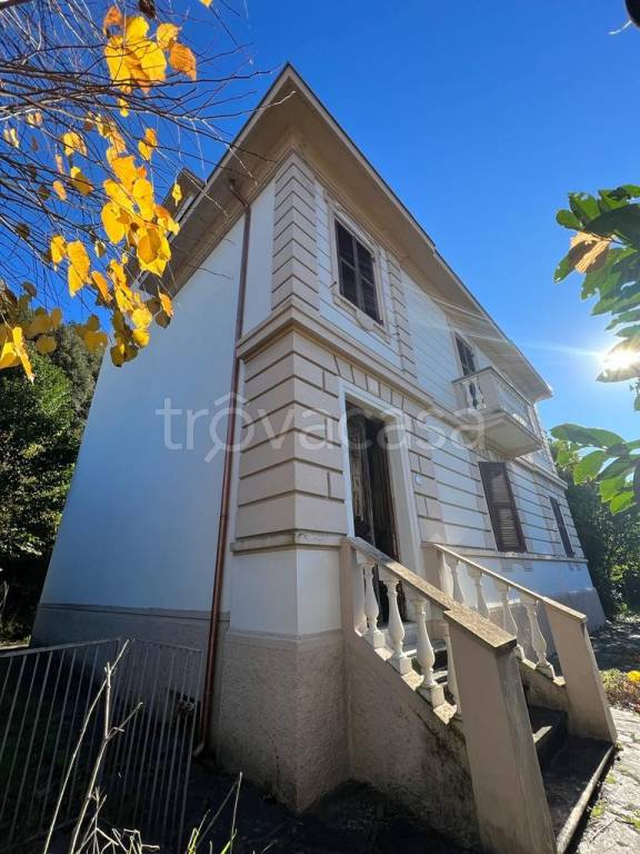 casa indipendente in vendita ad Aulla