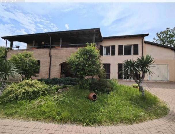 casa indipendente in vendita ad Aulla