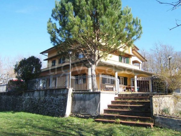 casa indipendente in vendita ad Aulla
