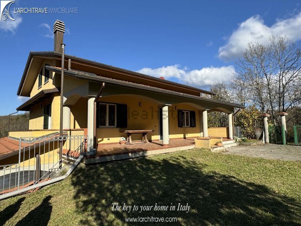 casa indipendente in vendita ad Aulla