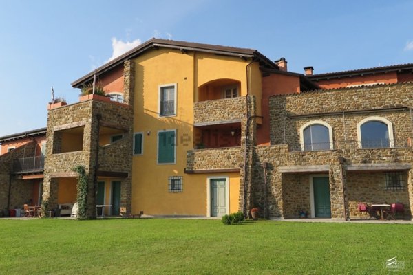 casa indipendente in vendita ad Aulla