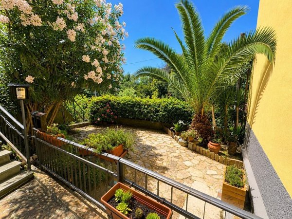 casa indipendente in vendita ad Aulla