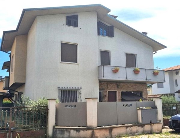 casa indipendente in vendita ad Aulla