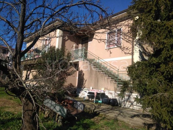 casa indipendente in vendita ad Aulla