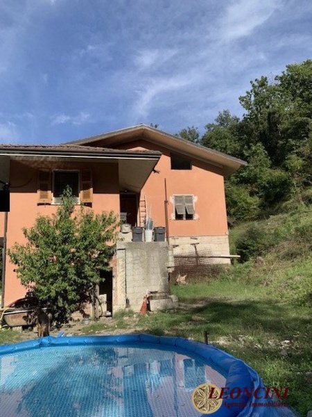 casa indipendente in vendita ad Aulla