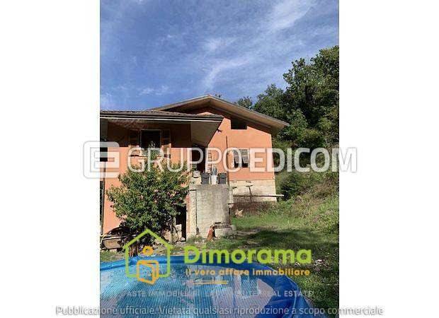 casa indipendente in vendita ad Aulla