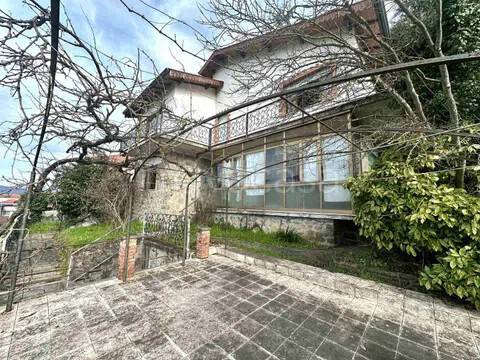 casa indipendente in vendita ad Aulla
