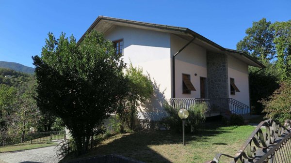 casa indipendente in vendita ad Aulla