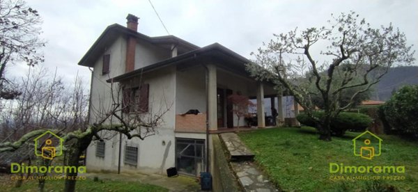 appartamento in vendita a Bagnone in zona Vico