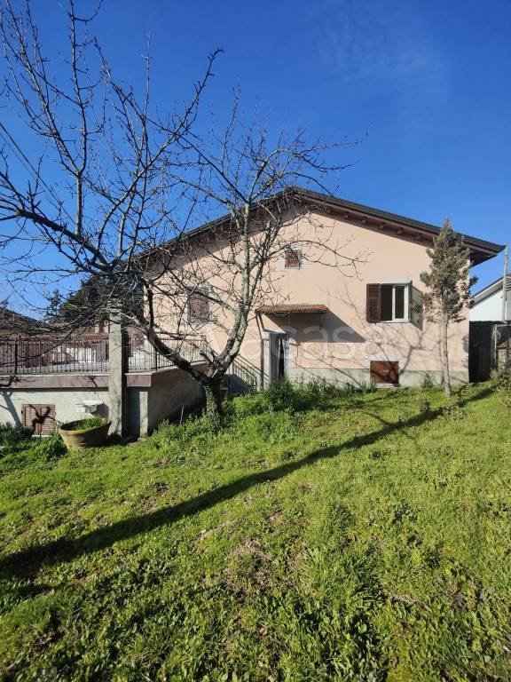 casa indipendente in vendita a Bagnone in zona Gabbiana