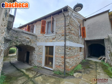 appartamento in vendita a Bagnone