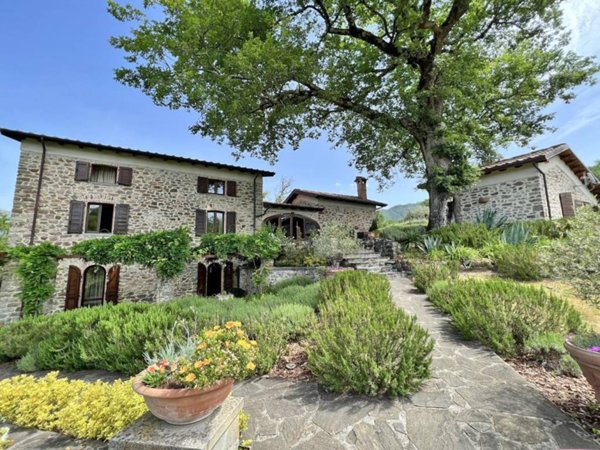 casa indipendente in vendita a Bagnone