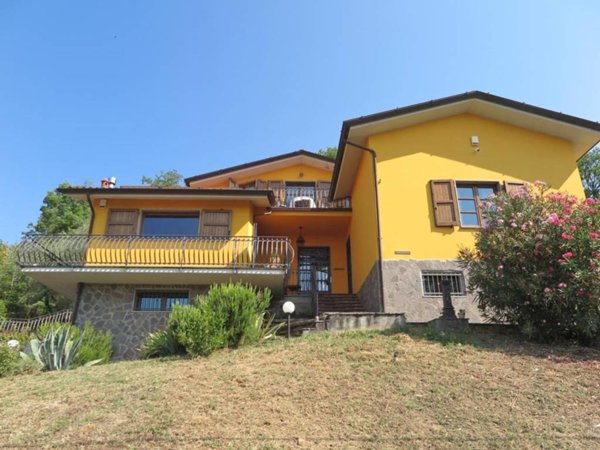 casa indipendente in vendita a Bagnone in zona Vico