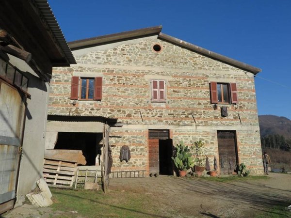 casa indipendente in vendita a Bagnone in zona Vico