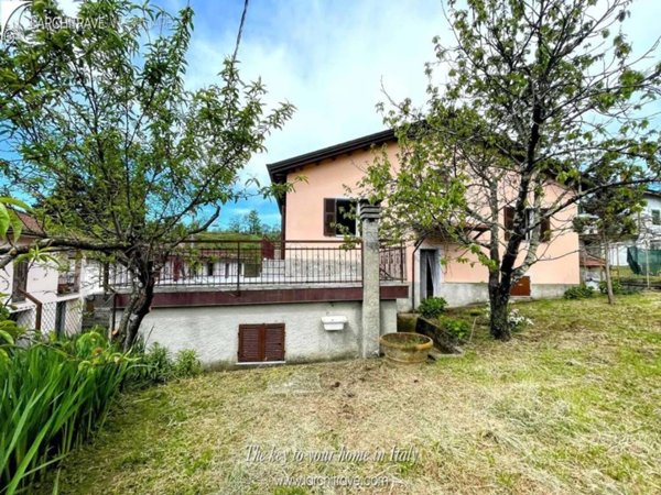 casa indipendente in vendita a Bagnone in zona Vico