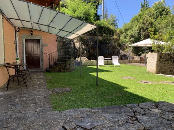 appartamento in vendita a Bagnone in zona Vico
