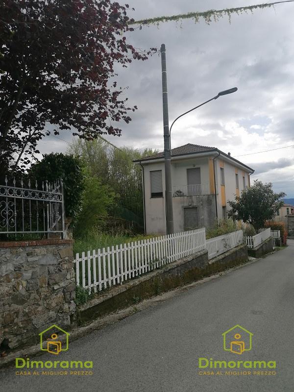 appartamento in vendita a Bagnone in zona Orturano