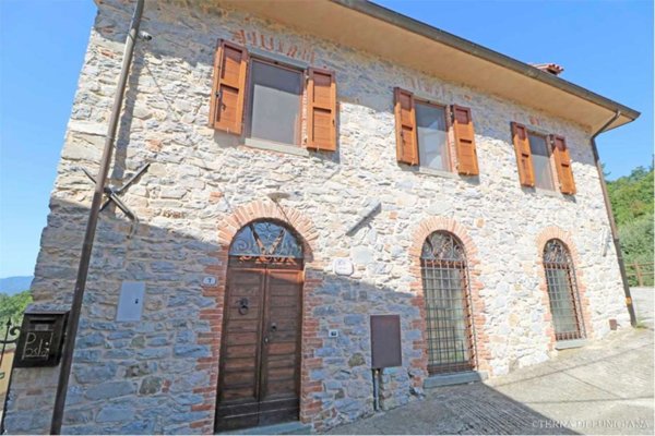 casa indipendente in vendita a Bagnone in zona Treschietto