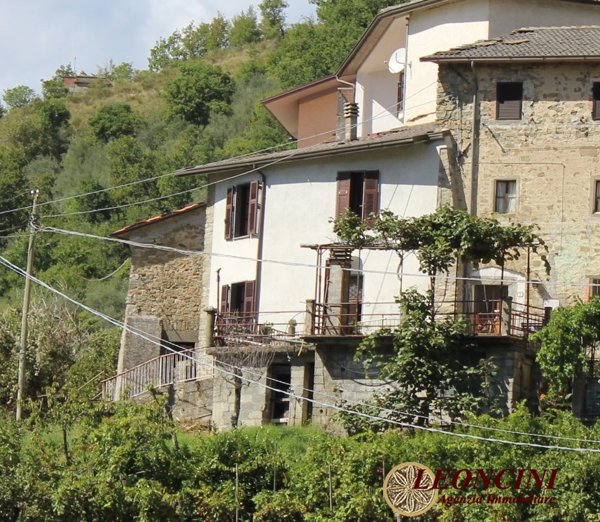 casa indipendente in vendita a Bagnone in zona Treschietto